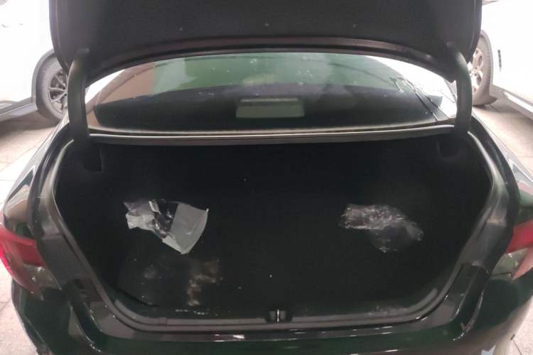 Used Toyota Reiz 2013 2.5S Elite Edition Trunk