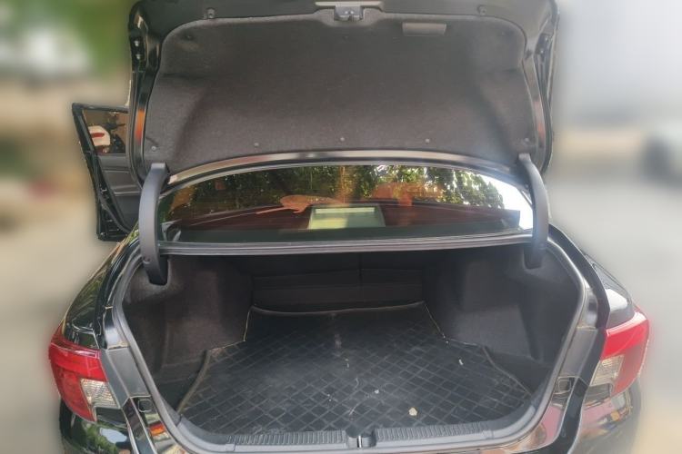Used Toyota Reiz 2013 2.5V Shangrui Edition Trunk