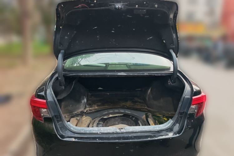 Used Toyota Reiz 2013 2.5V Shangrui Edition Trunk