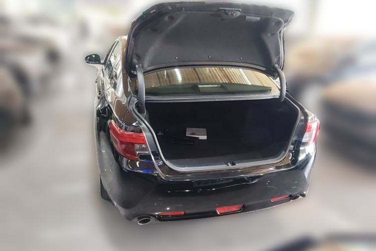 Used Toyota Reiz 2013 2.5V Shangrui Edition Trunk