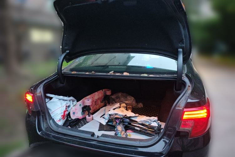 Used Toyota Reiz 2013 2.5S Elite Edition Trunk