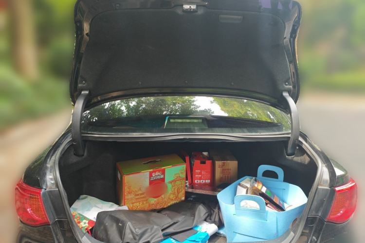 Used Toyota Reiz 2013 2.5V Shangrui Edition Trunk