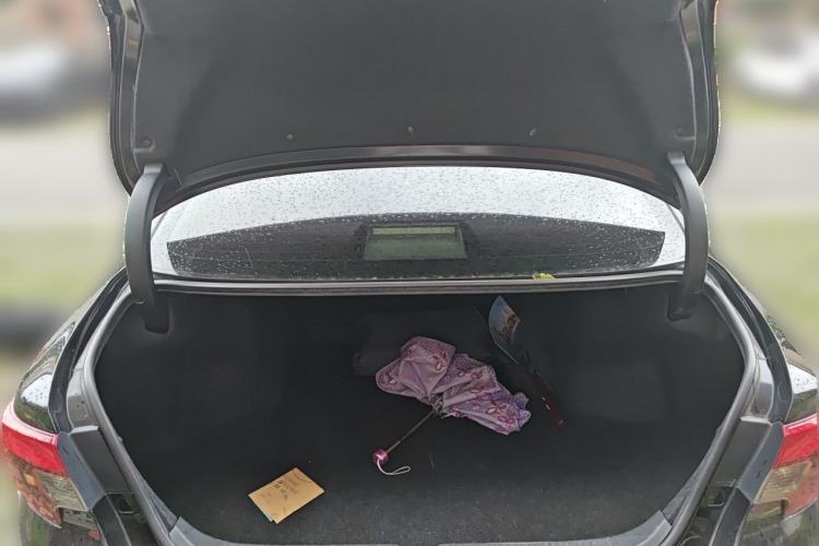 Used Toyota Reiz 2013 2.5V Shangrui Navigation Edition Trunk