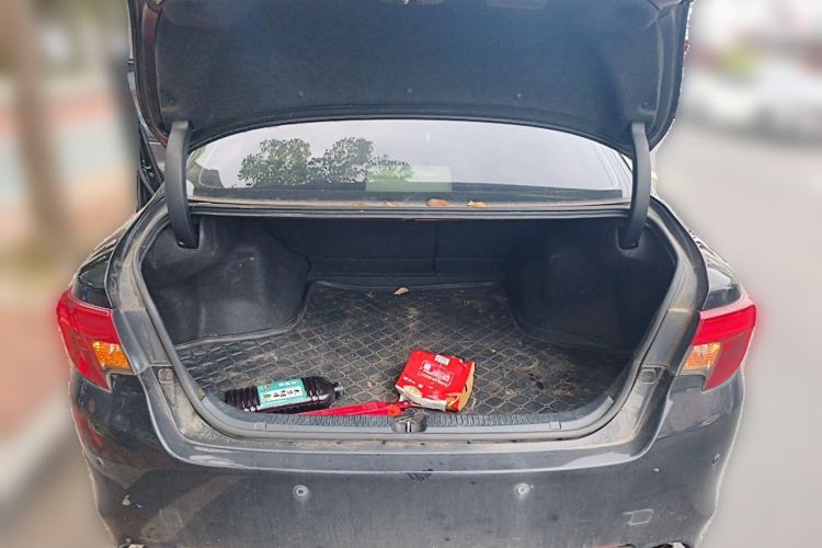Used Toyota Reiz 2013 2.5V Shangrui Edition Trunk