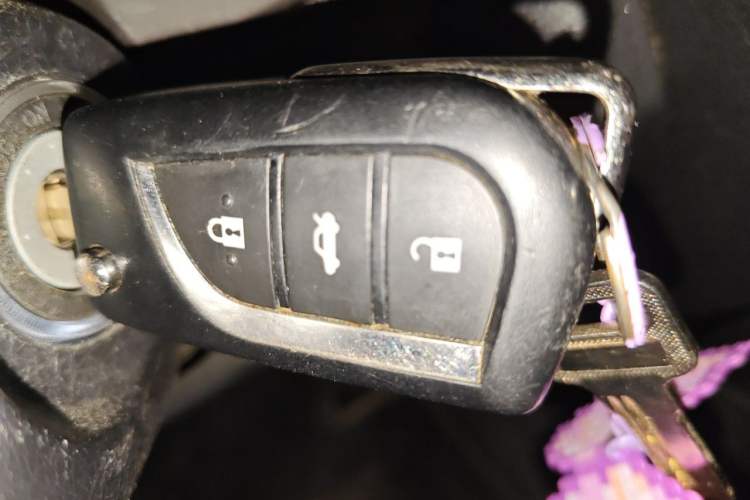 Used Toyota Reiz 2013 2.5S Elite Edition Vehicle Key