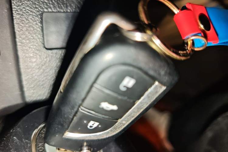 Used Toyota Reiz 2013 2.5V Elite Edition Vehicle Key