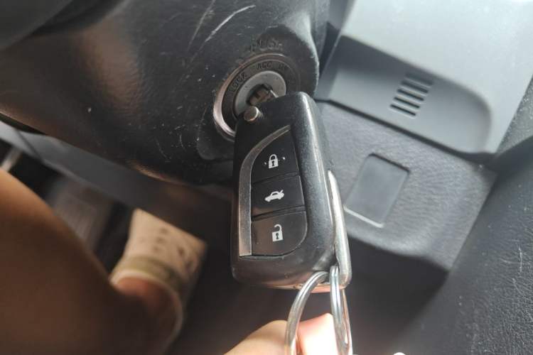 Used Toyota Reiz 2013 2.5S Elite Edition Vehicle Key