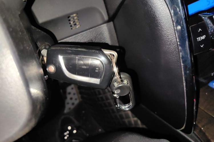 Used Toyota Reiz 2013 2.5V Shangrui Edition Vehicle Key