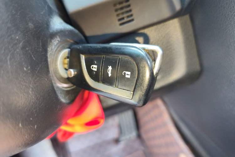 Used Toyota Reiz 2013 2.5V Elite Edition Vehicle Key