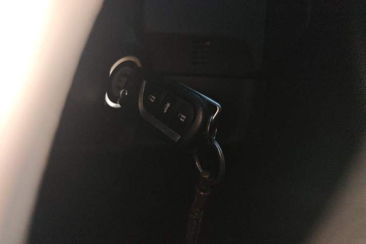 Used Toyota Reiz 2013 2.5S Elite Edition Vehicle Key