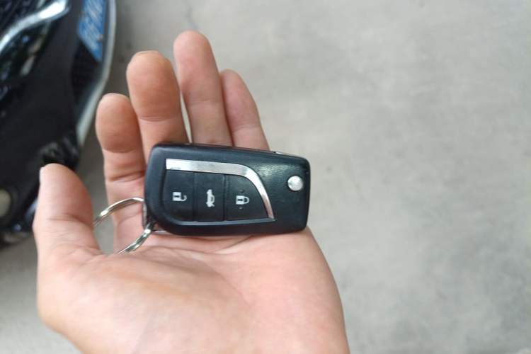 Used Toyota Reiz 2013 2.5V Shangrui Navigation Edition Vehicle Key