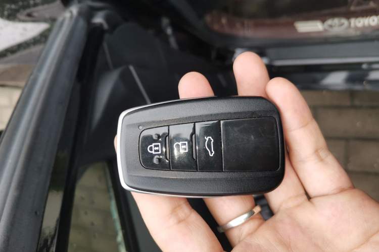 Used Toyota Reiz 2013 2.5V Shangrui Edition Vehicle Key