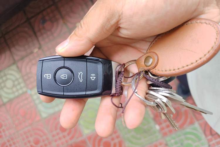 Used Toyota Reiz 2013 2.5V Elite Edition Vehicle Key