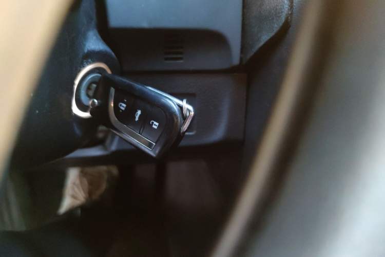 Used Toyota Reiz 2013 2.5S Elite Edition Vehicle Key