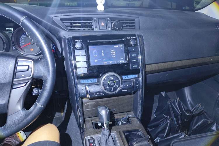Used Toyota Reiz 2013 2.5V Shangrui Edition Audio And AC Panel