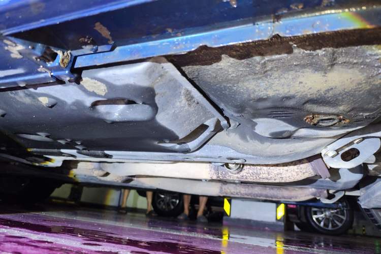 Used Toyota Reiz 2013 2.5V Shangrui Edition Chassis Front Right