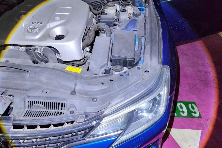 Used Toyota Reiz 2013 2.5V Shangrui Edition Engine Bay Left