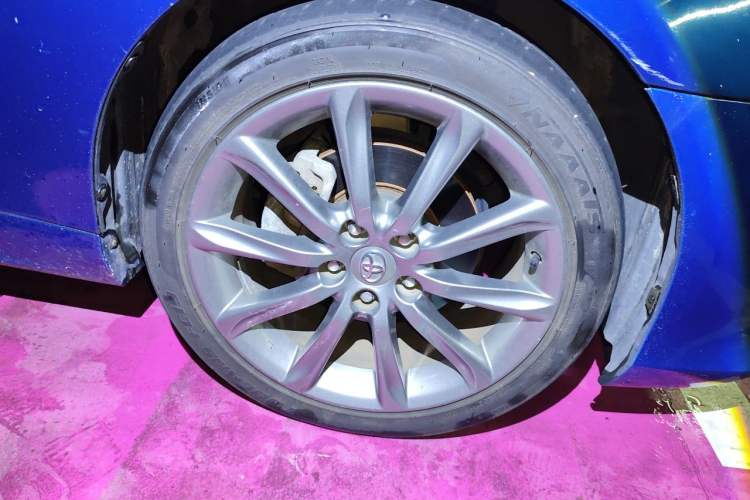 Used Toyota Reiz 2013 2.5V Shangrui Edition Right Front Wheel Hub