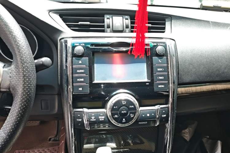 Used Toyota Reiz 2013 2.5V Shangrui Edition Audio And AC Panel