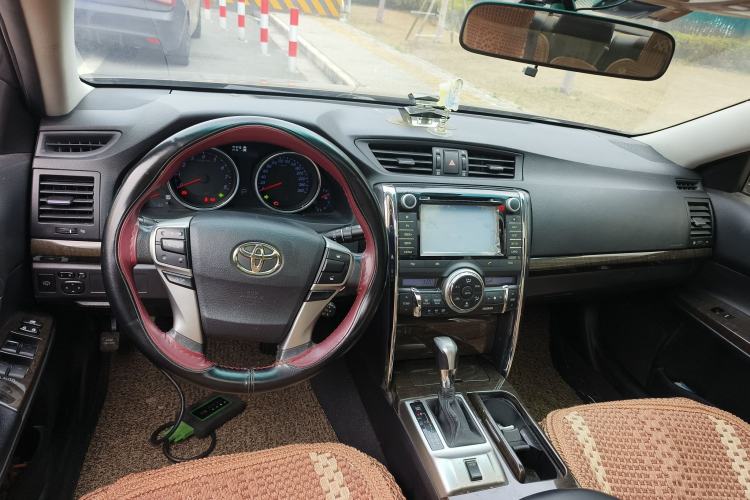 Used Toyota Reiz 2013 2.5V Shangrui Edition Center Console