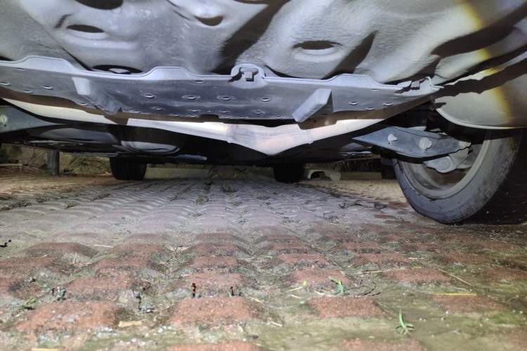 Used Toyota Reiz 2013 2.5V Shangrui Navigation Edition Chassis Rear
