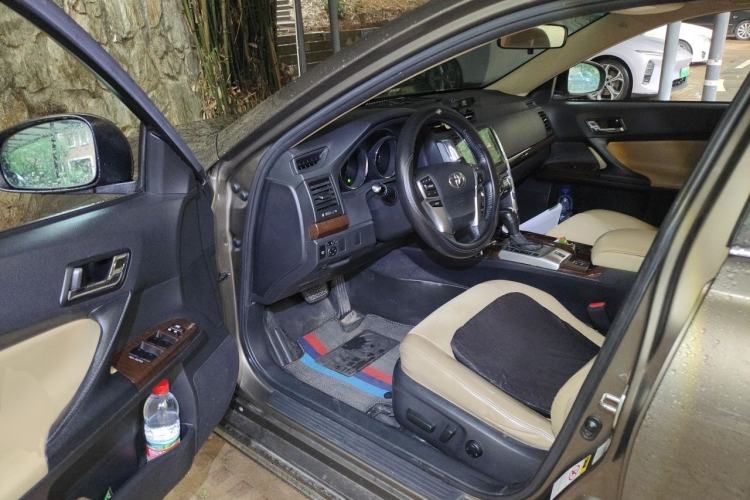 Used Toyota Reiz 2013 2.5V Shangrui Navigation Edition Driver Seat