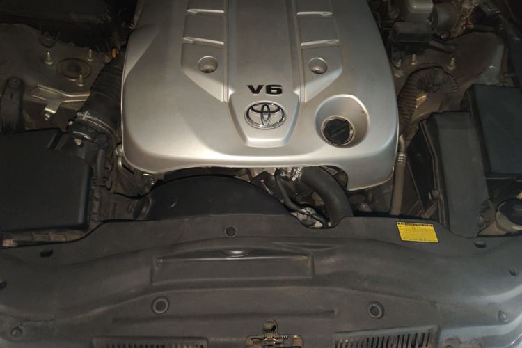Used Toyota Reiz 2013 2.5V Shangrui Edition Engine Bay