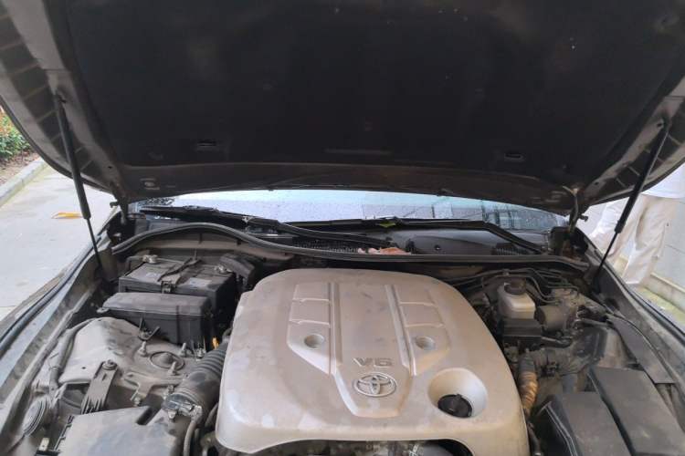 Used Toyota Reiz 2013 2.5V Shangrui Edition Engine Bay