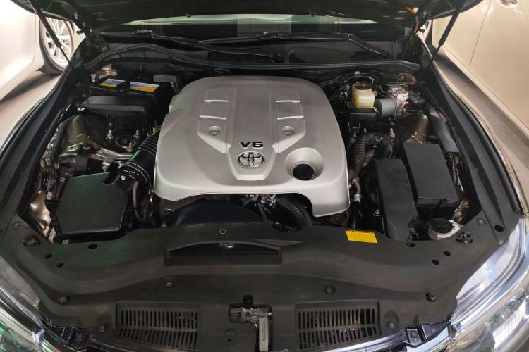 Used Toyota Reiz 2013 2.5V Shangrui Edition Engine Bay