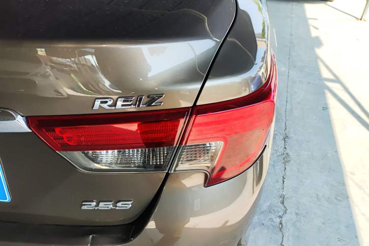 Used Toyota Reiz 2013 2.5S Elite Edition Exterior 6