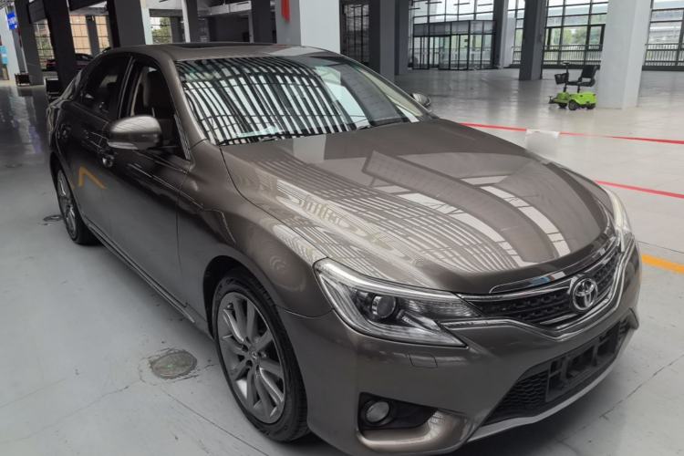 Used Toyota Reiz 2013 2.5V Shangrui Edition Front Right 45 Deg