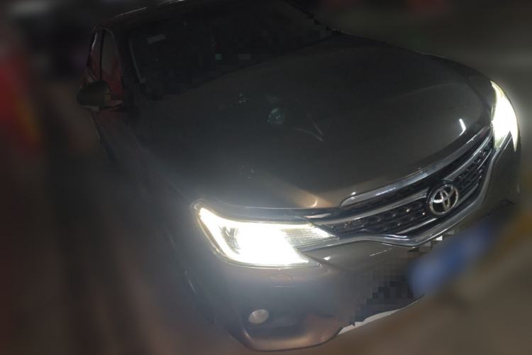 Used Toyota Reiz 2013 2.5V Shangrui Edition Front Right 45 Deg