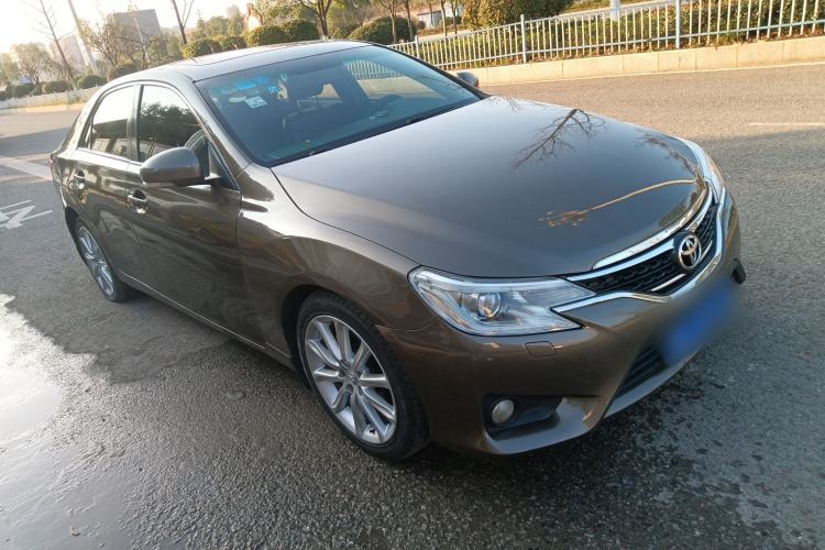 Used Toyota Reiz 2013 2.5V Elite Edition Front Right 45 Deg