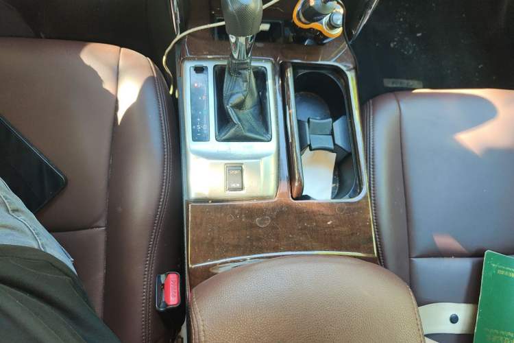 Used Toyota Reiz 2013 2.5S Elite Edition Gear Lever