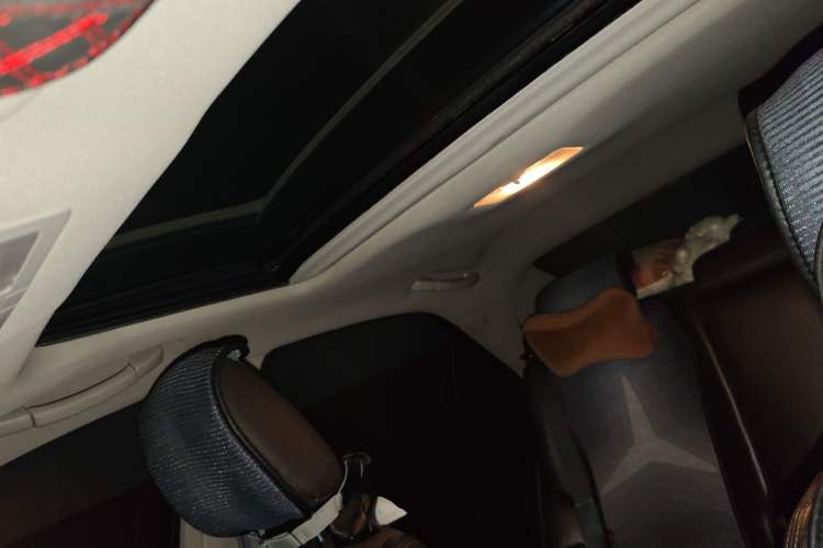Used Toyota Reiz 2013 2.5V Shangrui Edition Headliner