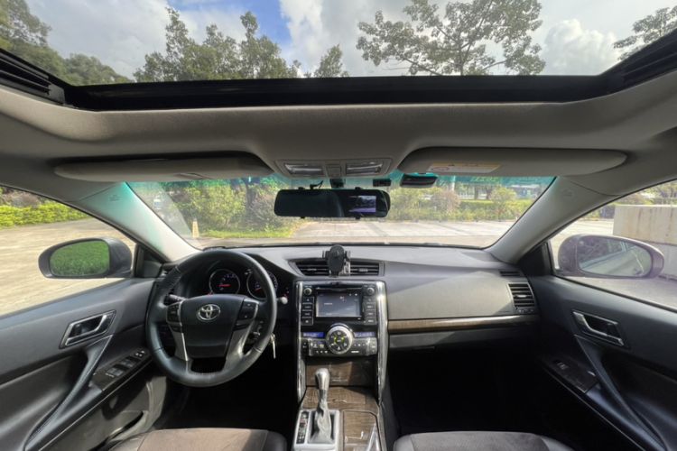 Used Toyota Reiz 2013 2.5V Shangrui Edition Headliner