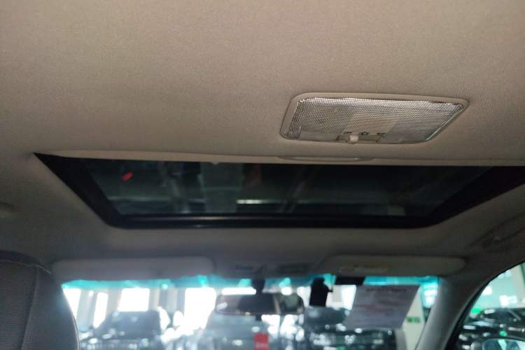 Used Toyota Reiz 2013 2.5V Shangrui Edition Headliner