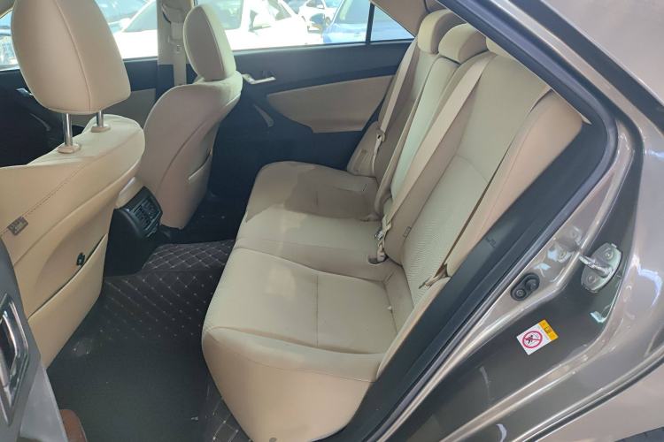 Used Toyota Reiz 2013 2.5S Elite Edition Interior 4