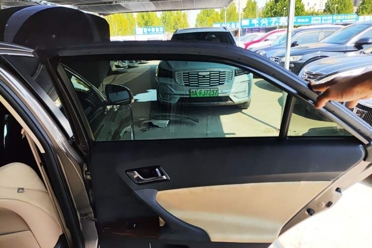 Used Toyota Reiz 2013 2.5S Elite Edition Interior 6