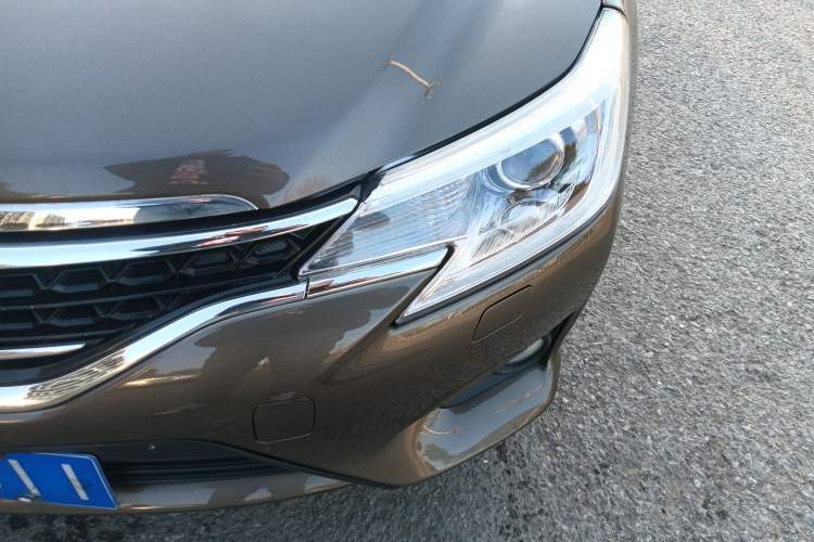 Used Toyota Reiz 2013 2.5V Elite Edition Left Front Headlight