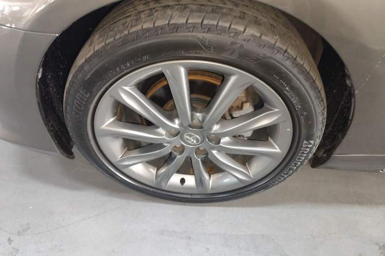 Used Toyota Reiz 2013 2.5V Shangrui Edition Left Front Wheel Hub