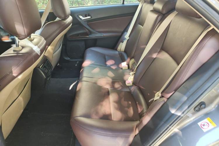 Used Toyota Reiz 2013 2.5S Elite Edition Left Rear Seat
