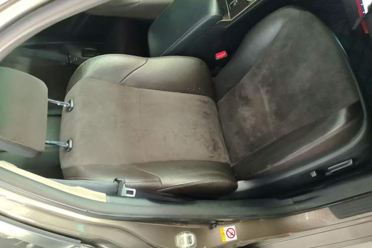 Used Toyota Reiz 2013 2.5V Shangrui Edition Right Front Seat