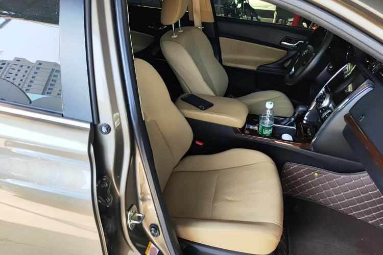 Used Toyota Reiz 2013 2.5S Elite Edition Right Front Seat