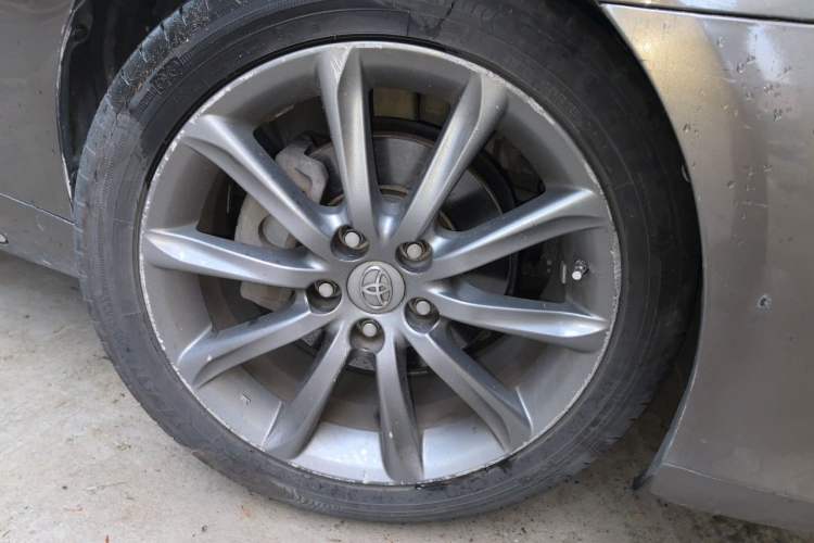Used Toyota Reiz 2013 2.5V Shangrui Edition Right Front Wheel Hub