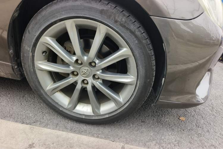 Used Toyota Reiz 2013 2.5V Shangrui Edition Right Front Wheel Hub