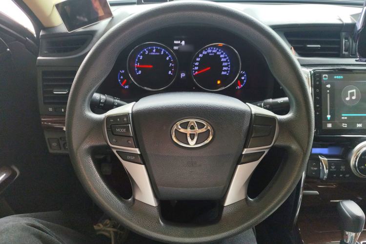 Used Toyota Reiz 2013 2.5S Elite Edition Steering Wheel