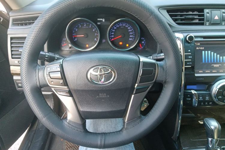 Used Toyota Reiz 2013 2.5V Elite Edition Steering Wheel