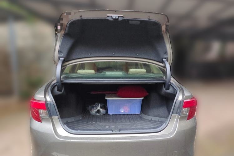 Used Toyota Reiz 2013 2.5V Shangrui Navigation Edition Trunk