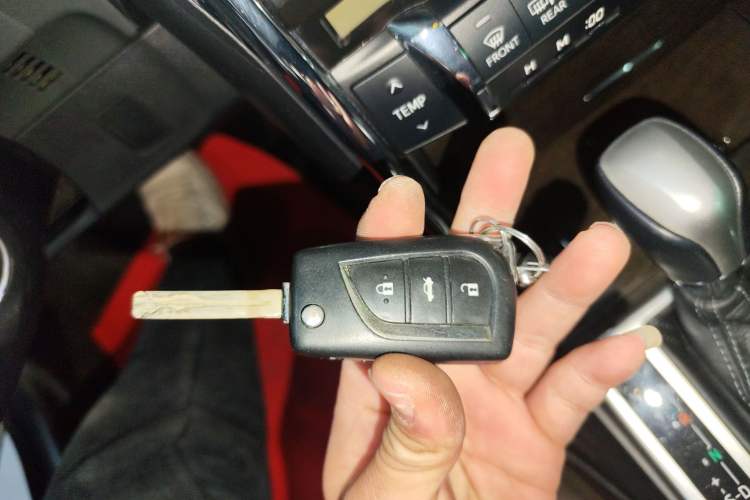 Used Toyota Reiz 2013 2.5V Shangrui Edition Vehicle Key